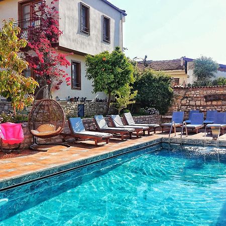 Sezgin Boutique Hotel Kusadası Exterior foto