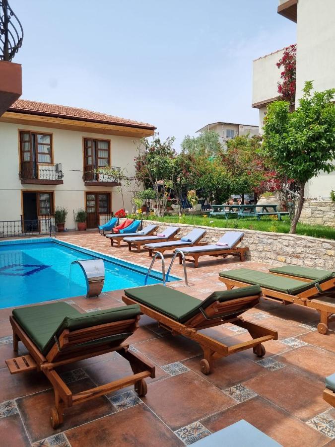 Sezgin Boutique Hotel Kusadası Exterior foto
