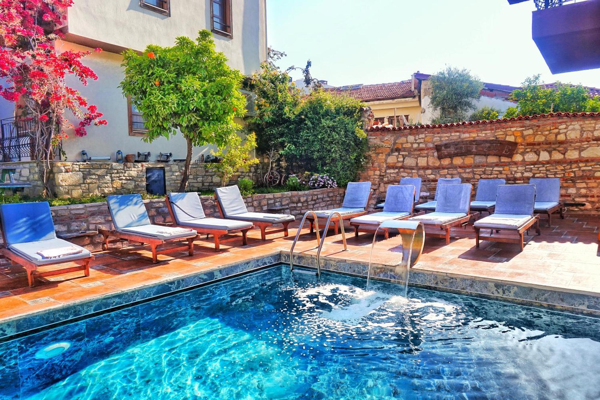 Sezgin Boutique Hotel Kusadası Exterior foto